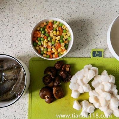 海鮮粥的做法(海鮮粥怎么做)(圖2) 海鮮粥的做法(海鮮粥怎么做)(圖2)