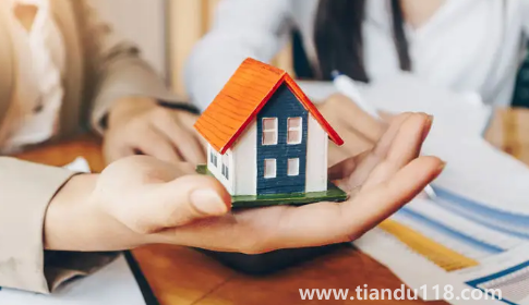 房產中介投訴找哪個部門(買賣房子不走中介有什么風險)(圖1) 房產中介投訴找哪個部門1