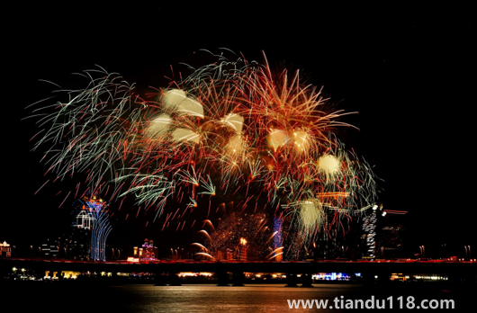 2022年國慶節(jié)會不會放焰火(國慶節(jié)的節(jié)日意義)(圖2) 2022年國慶節(jié)會不會放焰火2