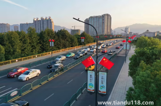 2022國慶節(jié)周六周日補周幾的課1