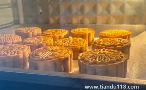 不做月餅的時候廠家在干嗎(吃不完的月餅去哪兒了)(圖1) 不做月餅的時候廠家在干嗎1