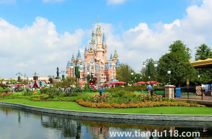 2022年11月份去上海迪士尼冷嗎(11月去迪士尼穿什么合適)(圖1) 2022年11月份去上海迪士尼冷嗎1