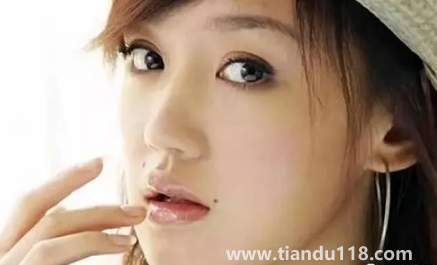 嘴角上面的痣可以點(diǎn)掉嗎(臉上有痣有必要點(diǎn)掉嗎)(圖3) 嘴角上面的痣可以點(diǎn)掉嗎3