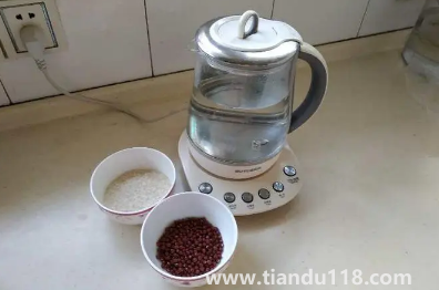 養(yǎng)生壺保溫可以開(kāi)一晚上嗎(養(yǎng)生壺沒(méi)關(guān)燒一晚上有事嗎)(圖2) 養(yǎng)生壺保溫可以開(kāi)一晚上嗎2