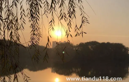 2023年閏二月年景好不好(閏二月什么說(shuō)法)(圖1) 2023年閏二月年景好不好1