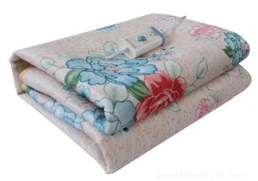 電熱毯可以折疊存放嗎(電熱毯使用注意事項(xiàng))(圖3) 電熱毯可以折疊存放嗎3