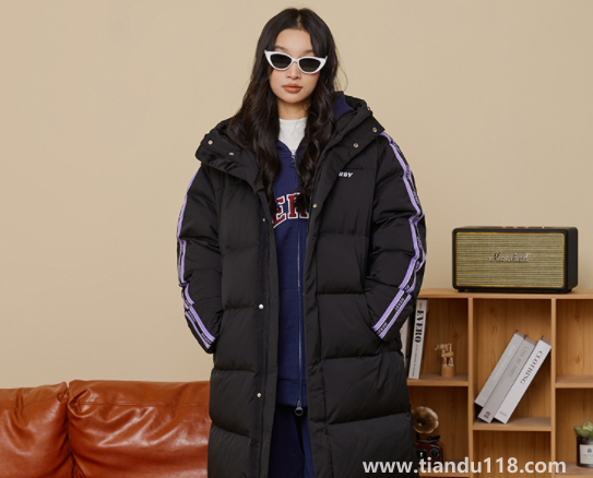 鵝絨服是不是比鴨絨服?。ㄓ鸾q服鴨絨好還是鵝絨的好）