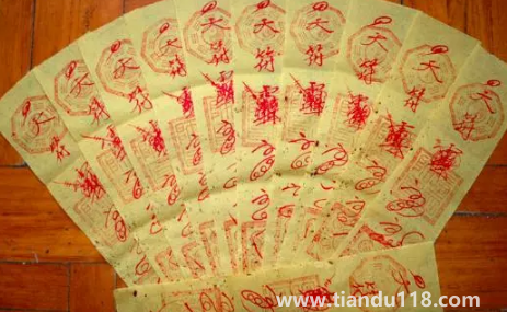 屬蛇人在2023年犯太歲嗎（屬蛇人2023年犯太歲怎么說(shuō)）